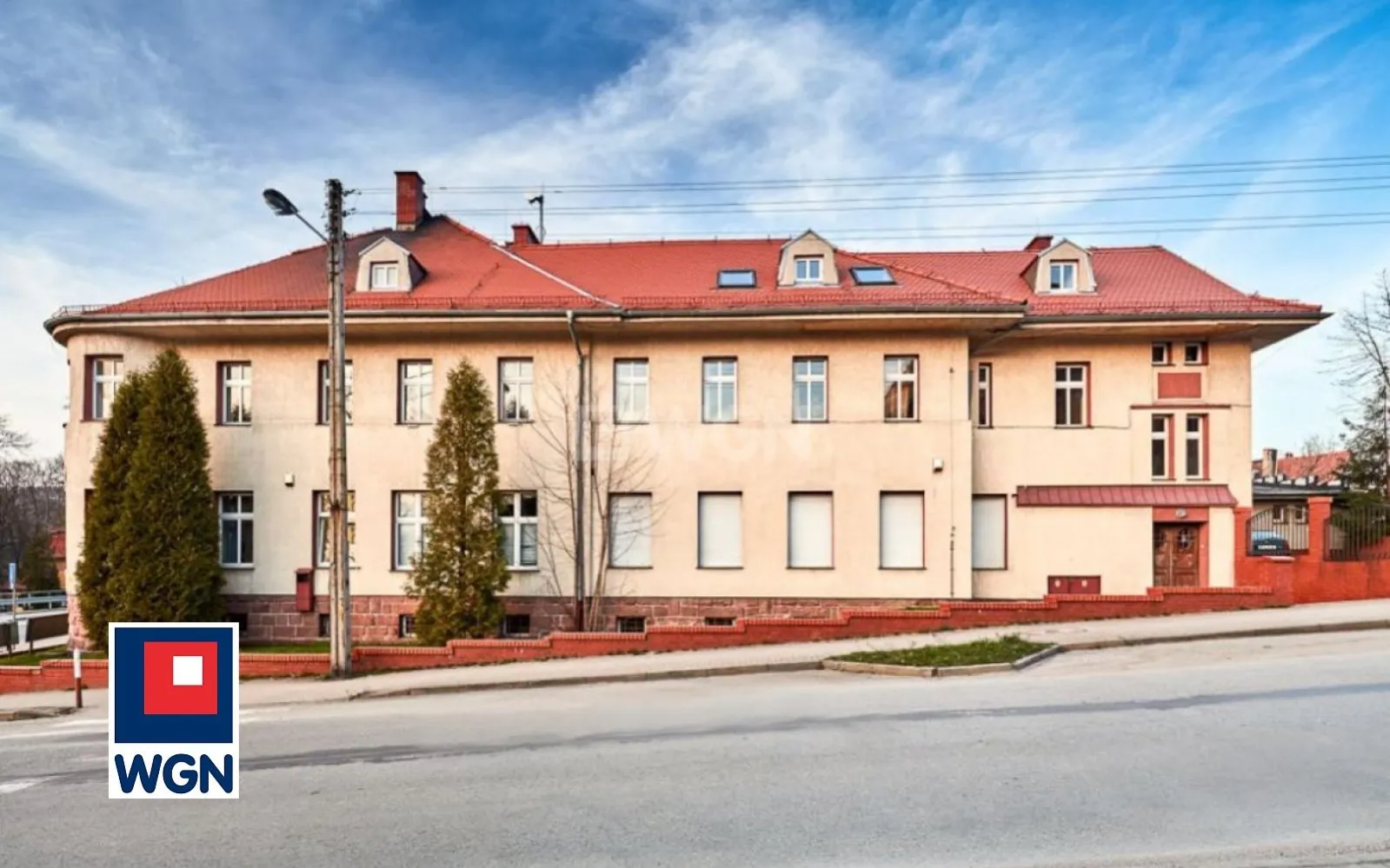 Obiekt usługowy na  sprzedaż Nowa Ruda - Nieruchomość usługowo-mieszkalna